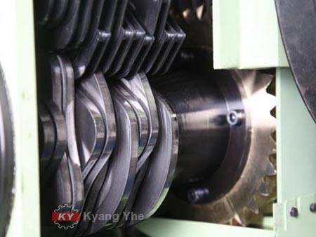 KY重型窄织针织机蜗轮轴总成零件。